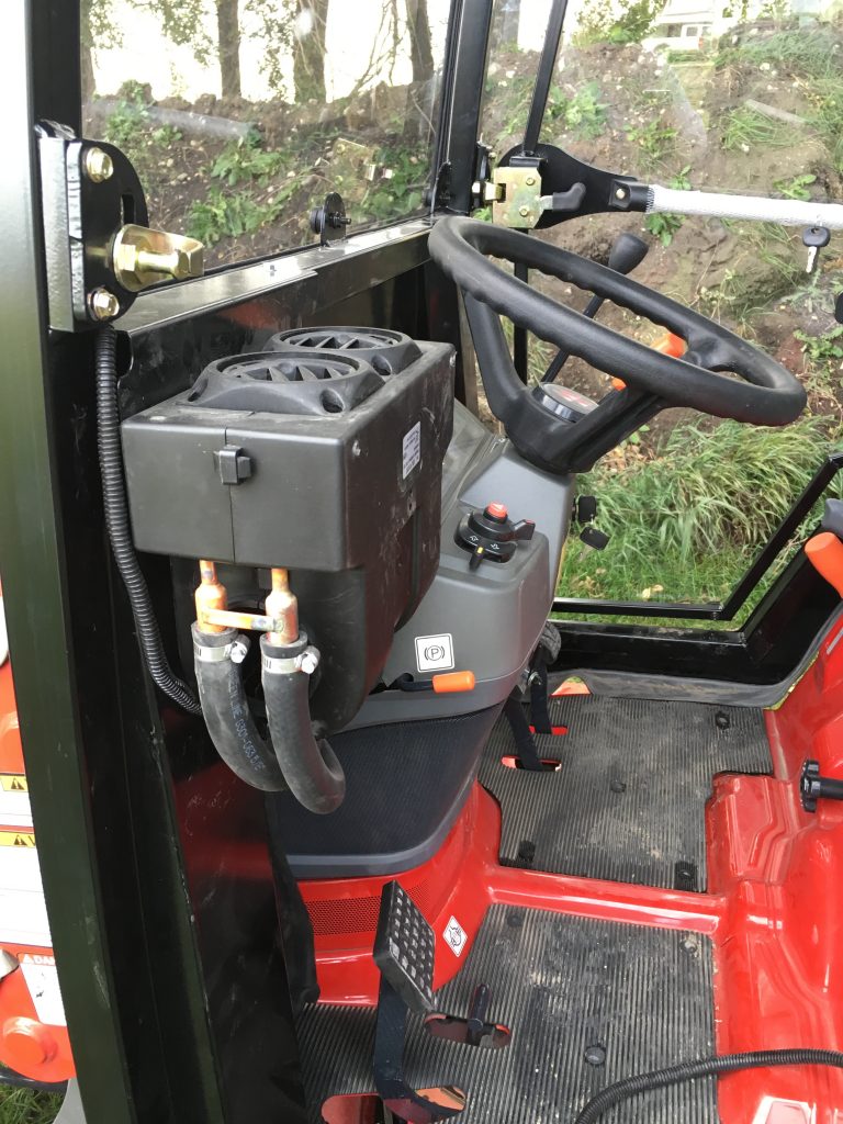 Massey Ferguson GC1705/GC1715 (MFGC1715-01)