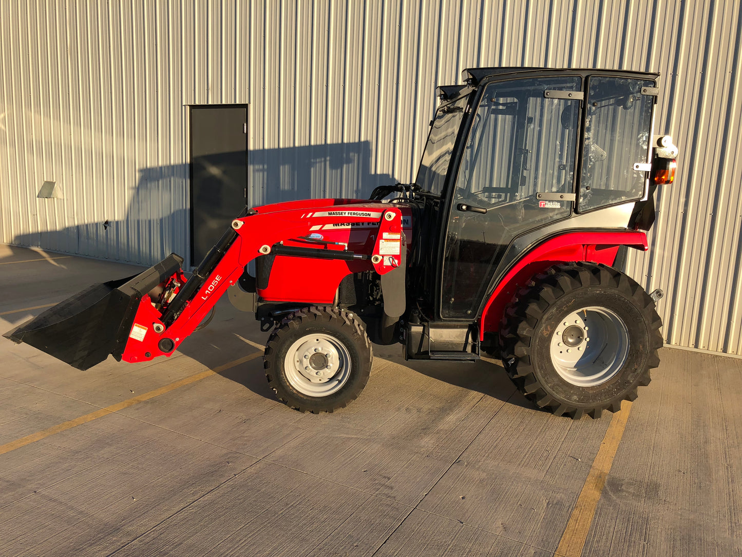 Massey Ferguson 1726E/1734E/1739E (MF1700E-01)
