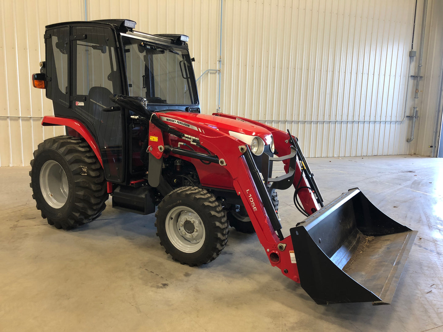 Massey Ferguson 1726E/1734E/1739E (MF1700E-01)