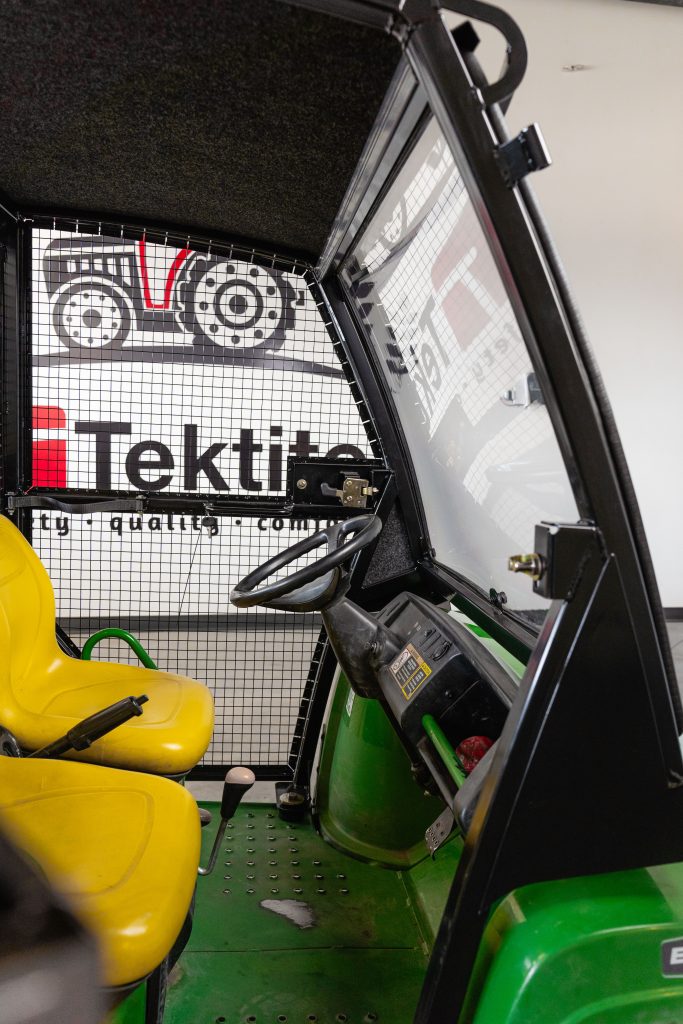 John Deere TX Gator 4×2 ROPS (JDGator-001)