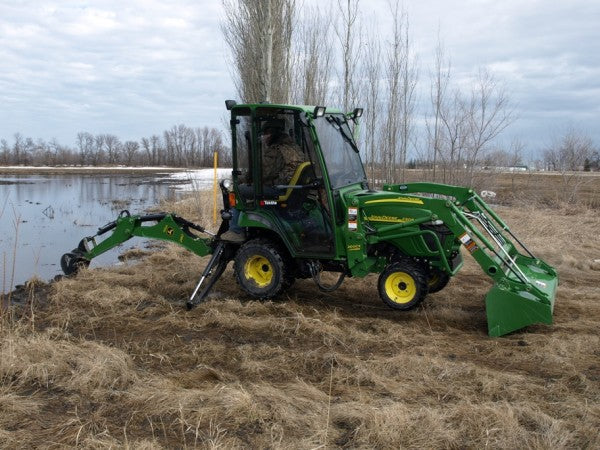 John Deere 2305 (JD2305-001)