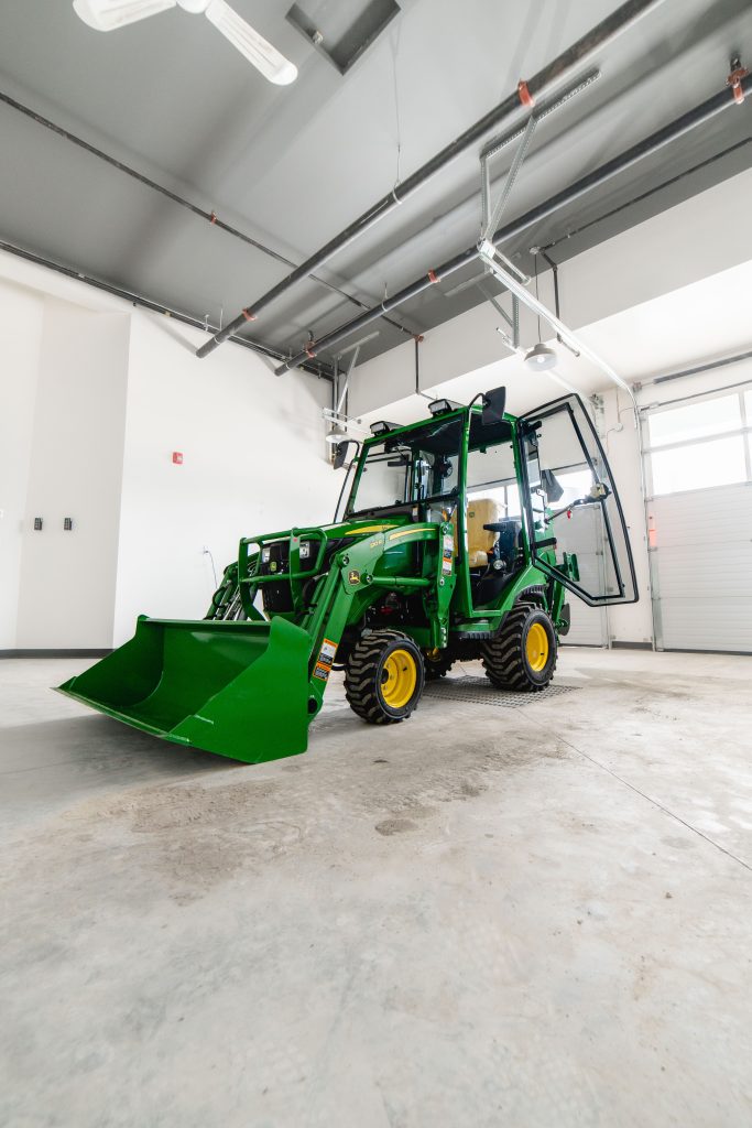 John Deere 1023E TLB (JD1023-003)