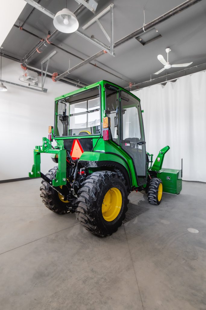 John Deere 2032R/2038R MY17 and newer (JD2038-019)