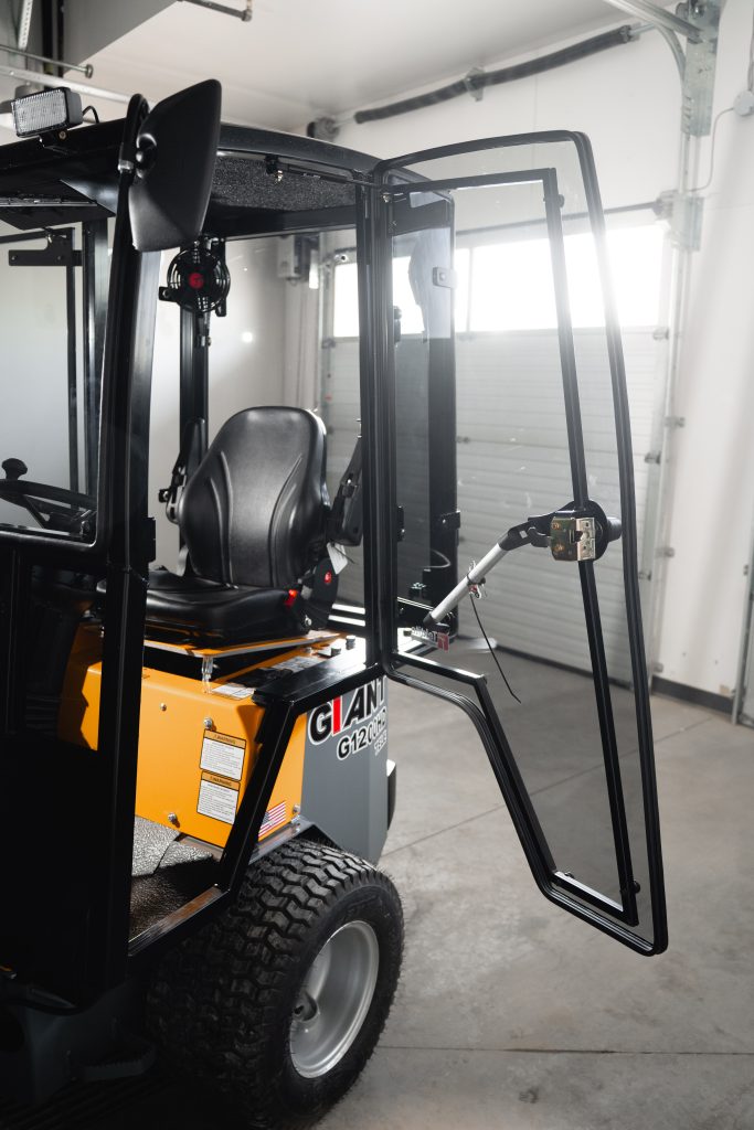 Giant G1200 (G1200-01)