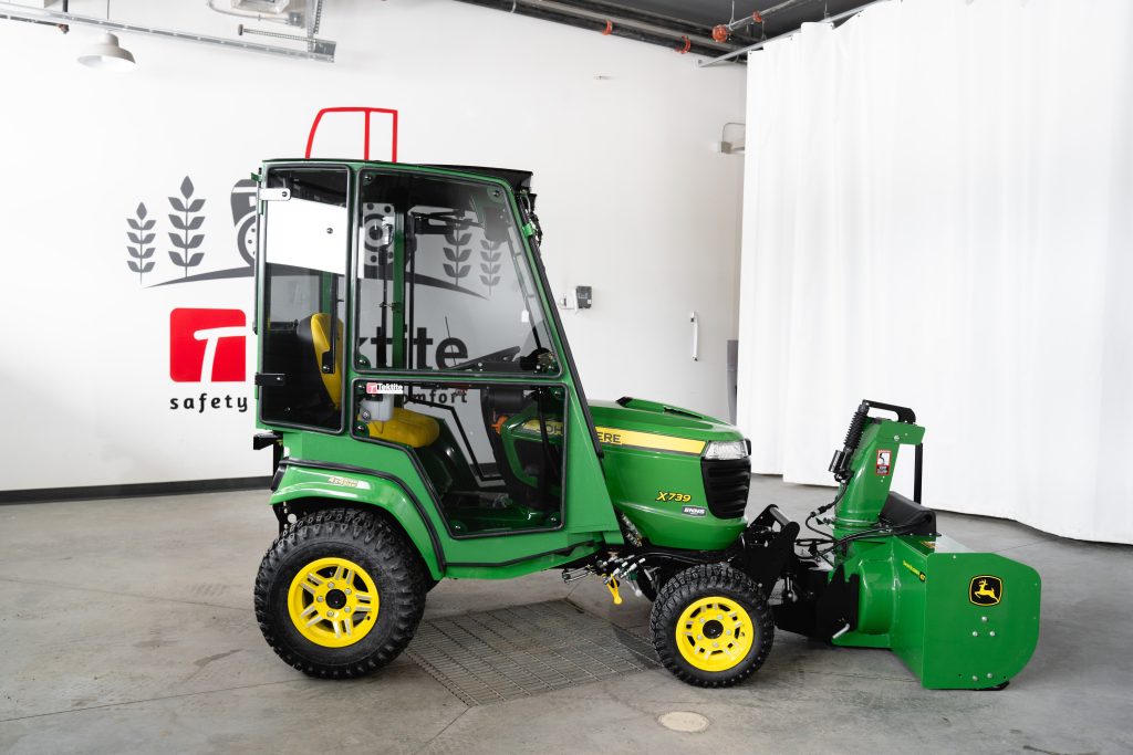 John Deere X700 Signature Gas (JDx730-01)