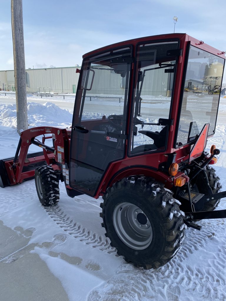 Mahindra Max 26 (Max26-01)