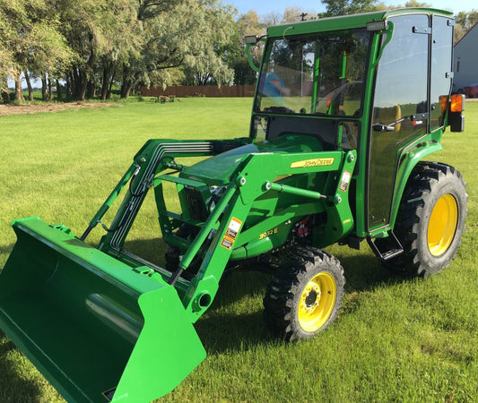 John Deere 3032E/3025E/3038E MY17 (JD3032E-01)
