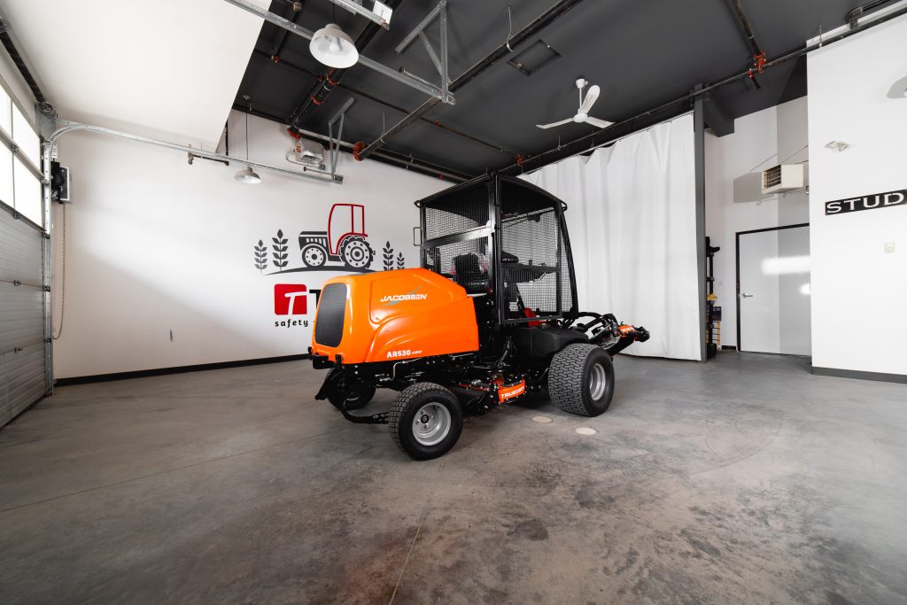 Jacobsen AR530 ROPS (JaAR530-01)