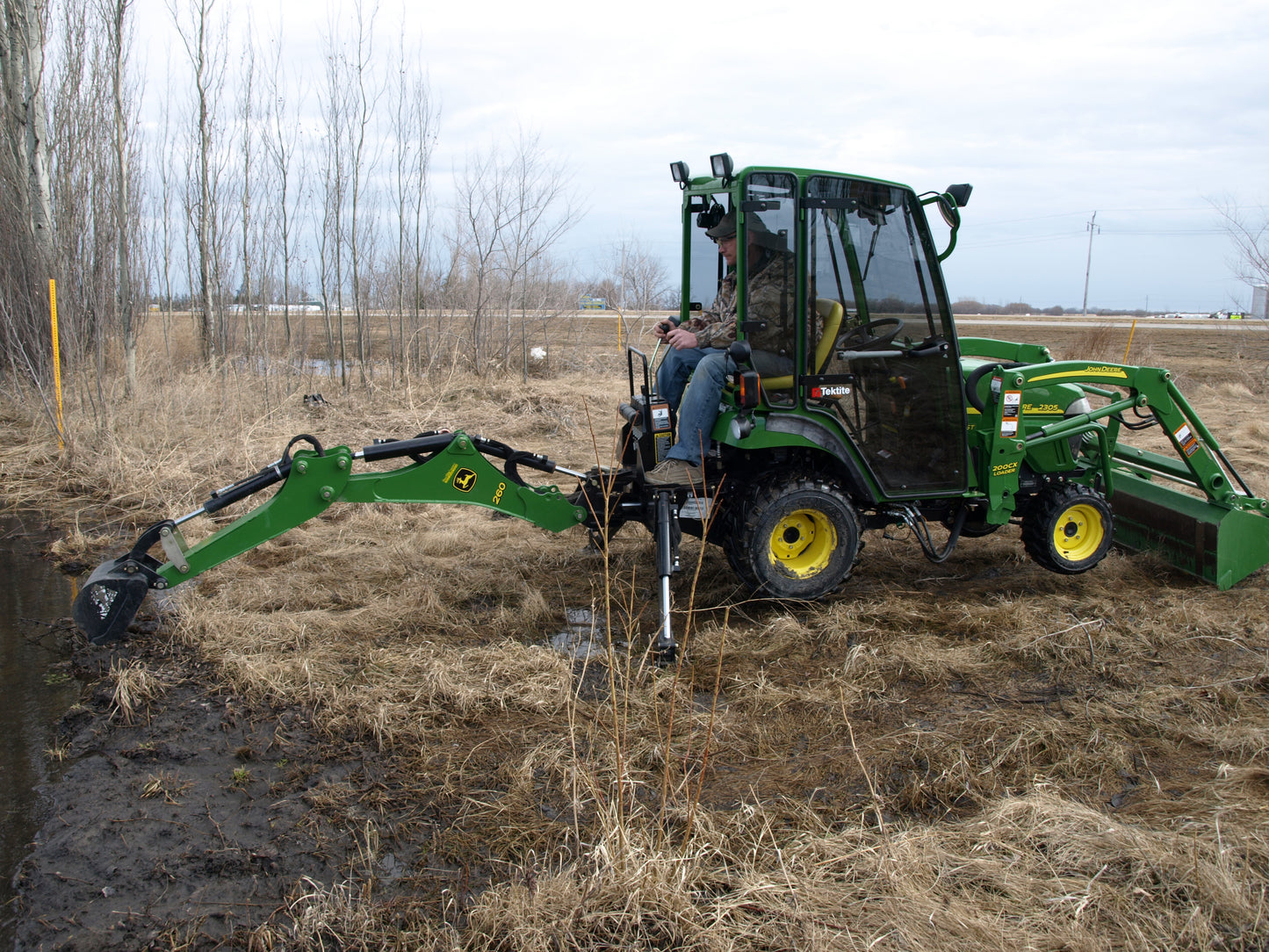 John Deere 2305 (JD2305-001)