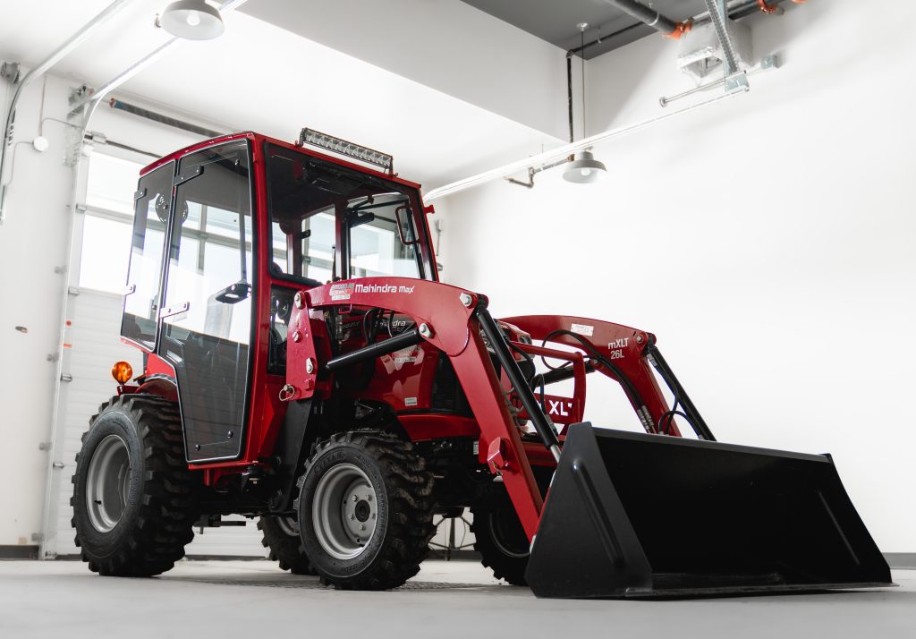 Mahindra Max 26 (Max26-01)